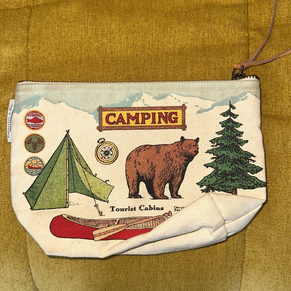 Cavallini Papers & Co. Camping Vintage Style Bear Pouch - Picture 3 of 4